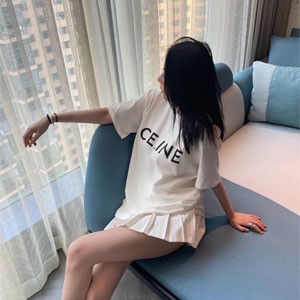 セリーヌ 定番人気款 T シャツ ミニマルロゴ ホワイト オーバーサイズ