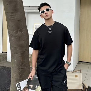 セリーヌ T シャツ ミニ刺繍トリオンフ 黒 オーバーサイズ